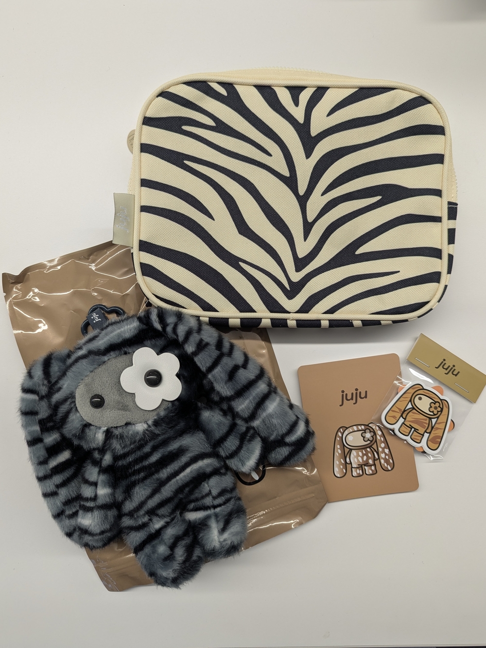 CJ Hendry Juju Cookie Zebra Print Keychain NWT